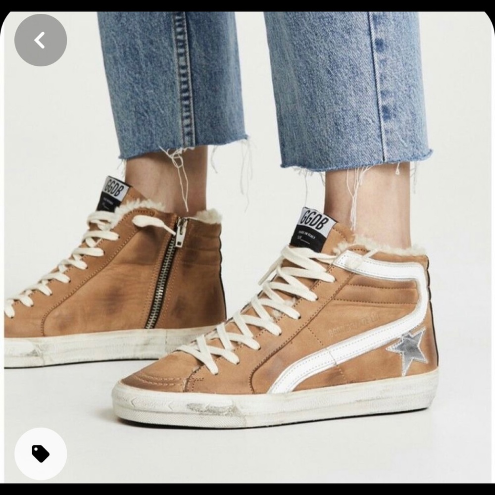 ISO golden goose slides/superstar